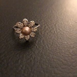Vantel Pearl Ring